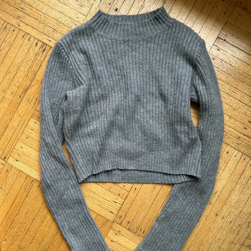 Brandy Melville Charcoal Ribbed Sweater